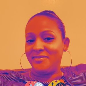 Meet your Posher, Flavia